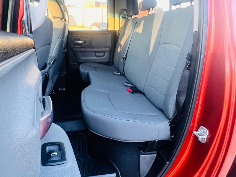 Ram 1500 Vehicle Full-screen Gallery Image 19