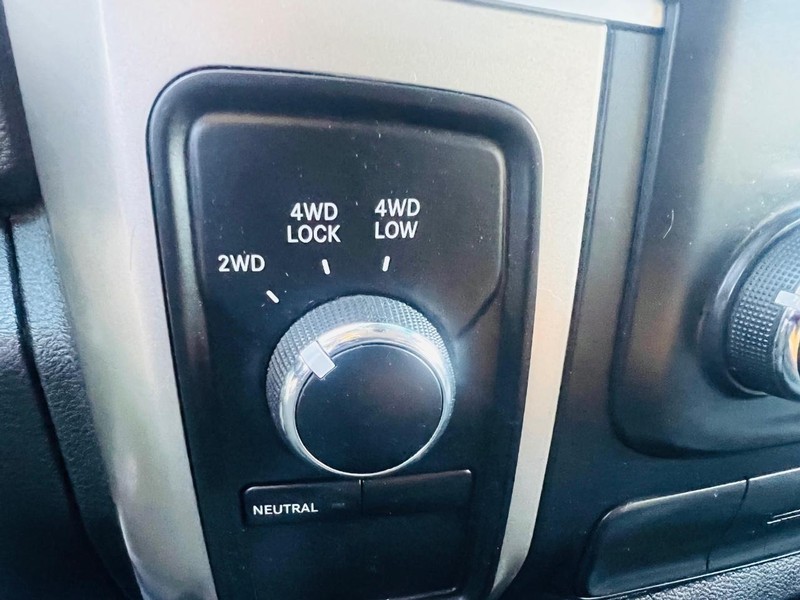 Ram 1500 Vehicle Full-screen Gallery Image 28