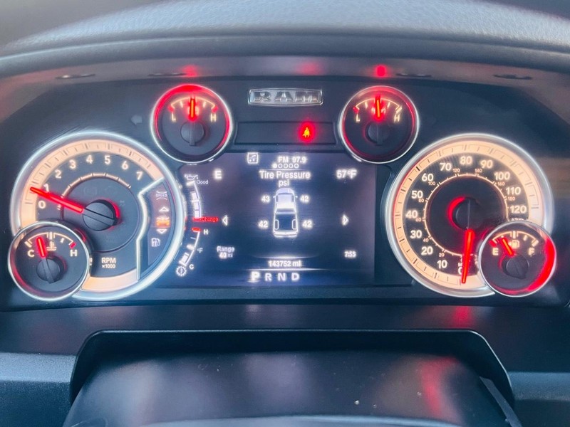 Ram 1500 Vehicle Full-screen Gallery Image 30