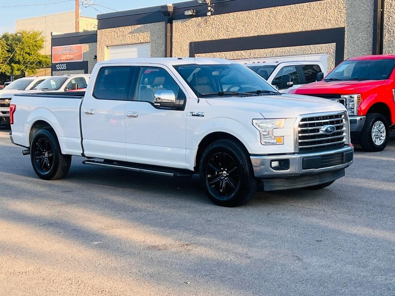 Ford F-150 Vehicle Full-screen Gallery Image 03