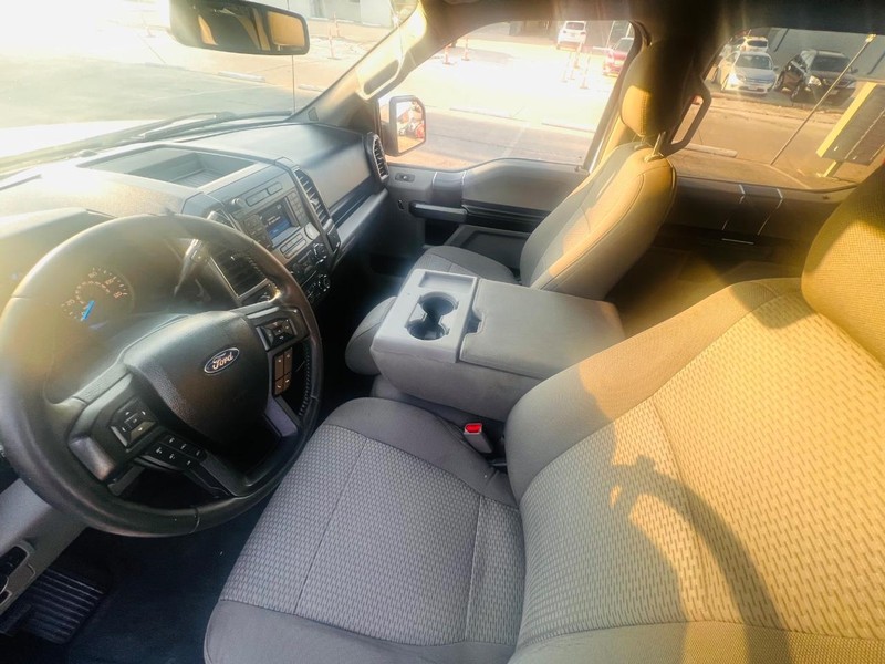 Ford F-150 Vehicle Full-screen Gallery Image 20