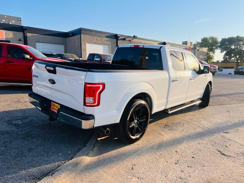 Ford F-150 Vehicle Full-screen Gallery Image 27