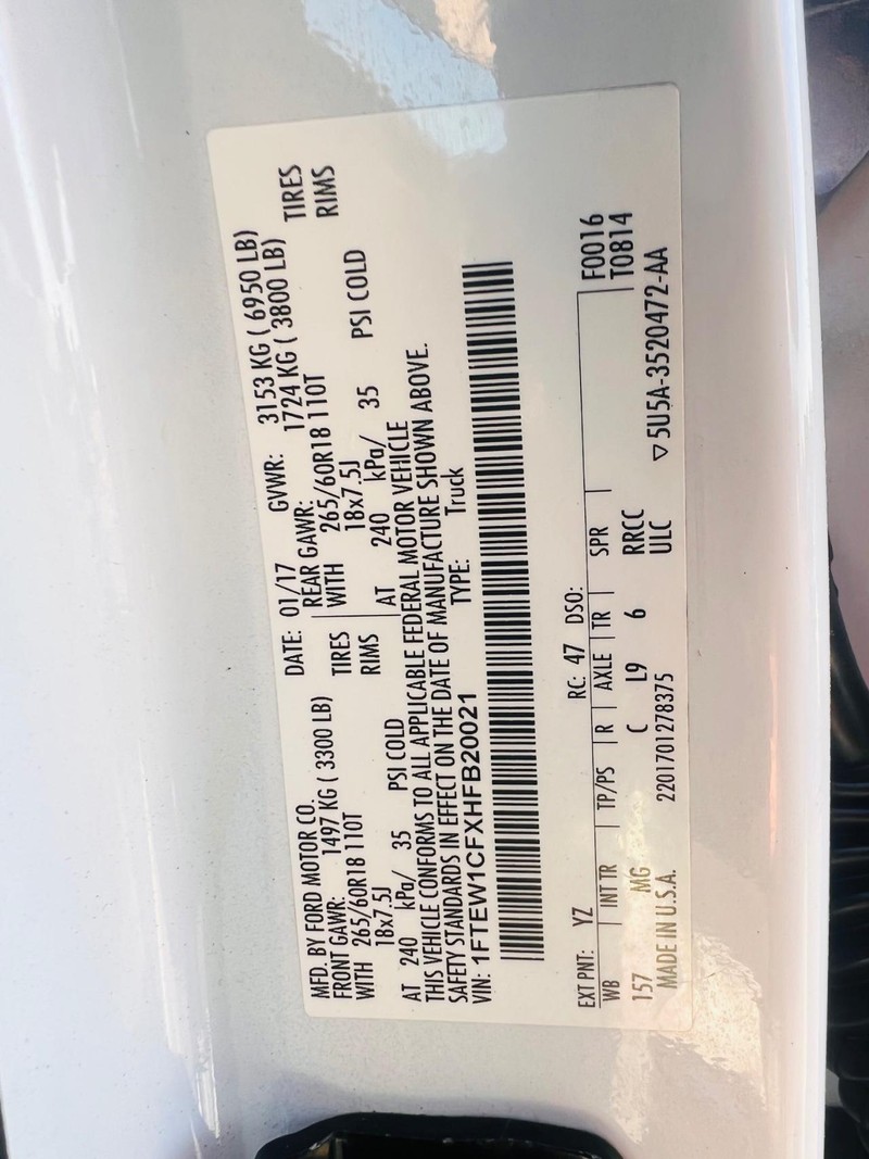 Ford F-150 Vehicle Full-screen Gallery Image 40