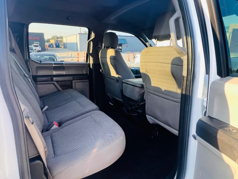 Ford F-150 Vehicle Full-screen Gallery Image 47