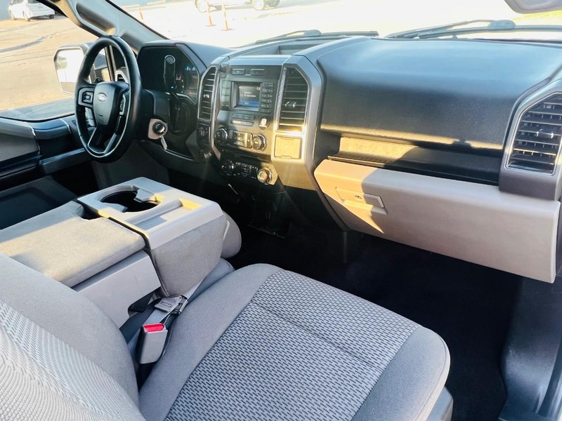 Ford F-150 Vehicle Full-screen Gallery Image 48