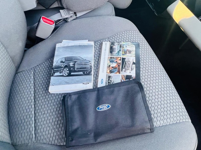 Ford F-150 Vehicle Full-screen Gallery Image 49