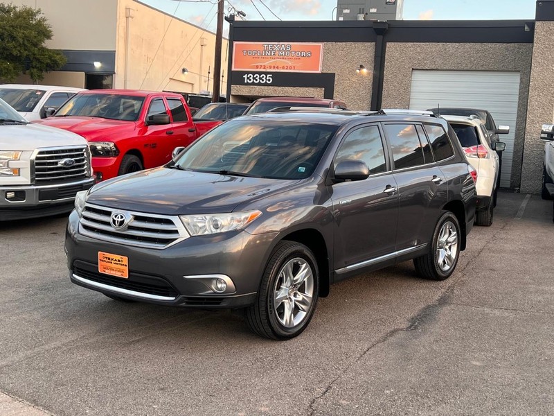 Toyota Highlander Vehicle Full-screen Gallery Image 2