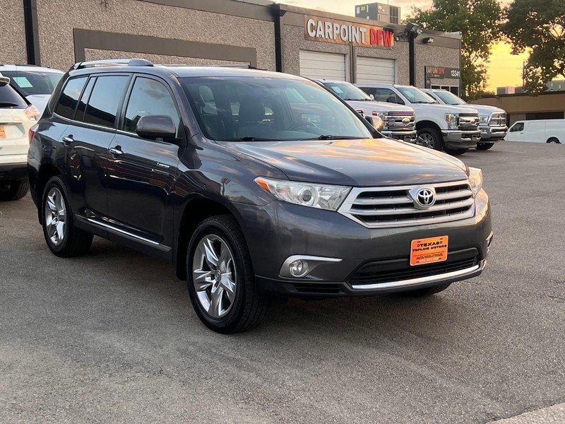 Toyota Highlander Vehicle Full-screen Gallery Image 6