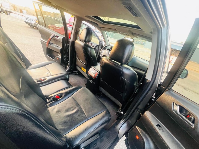 Toyota Highlander Vehicle Full-screen Gallery Image 38