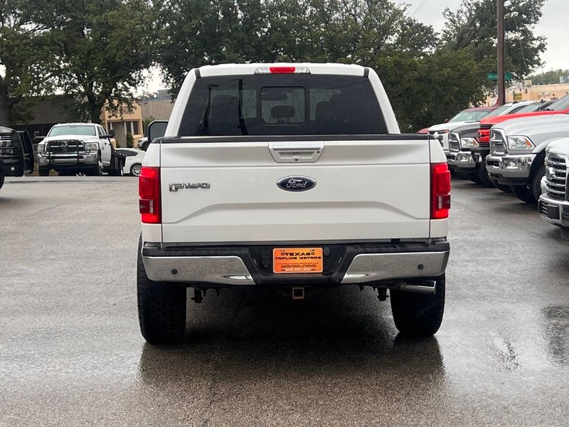 Ford F-150 Vehicle Full-screen Gallery Image 13