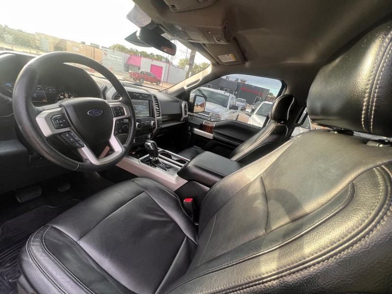 Ford F-150 Vehicle Full-screen Gallery Image 27