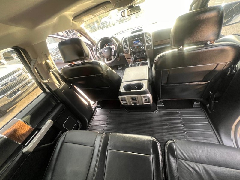 Ford F-150 Vehicle Full-screen Gallery Image 29