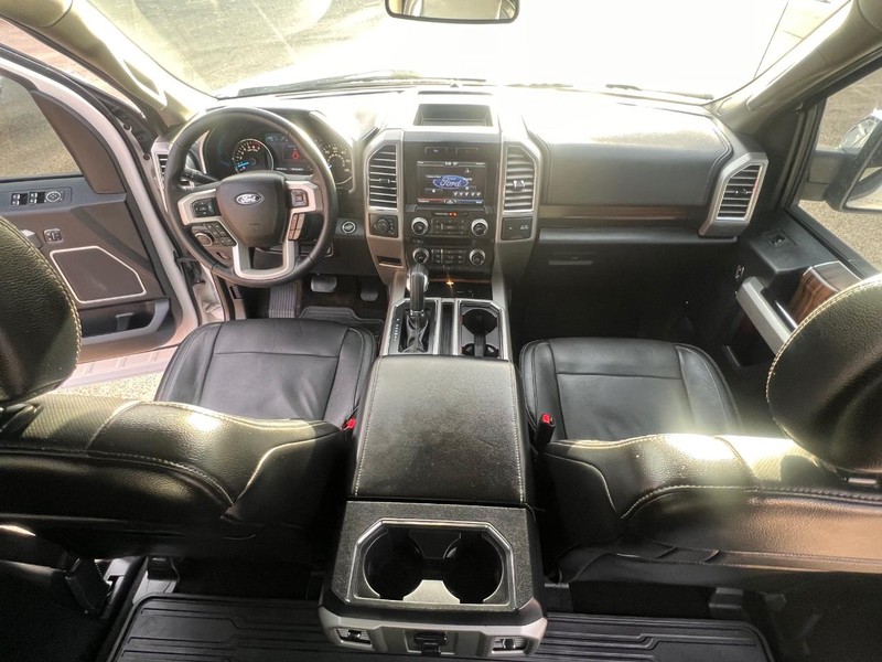 Ford F-150 Vehicle Full-screen Gallery Image 31