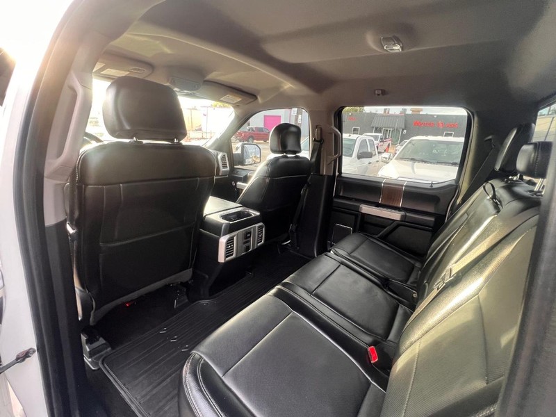 Ford F-150 Vehicle Full-screen Gallery Image 33