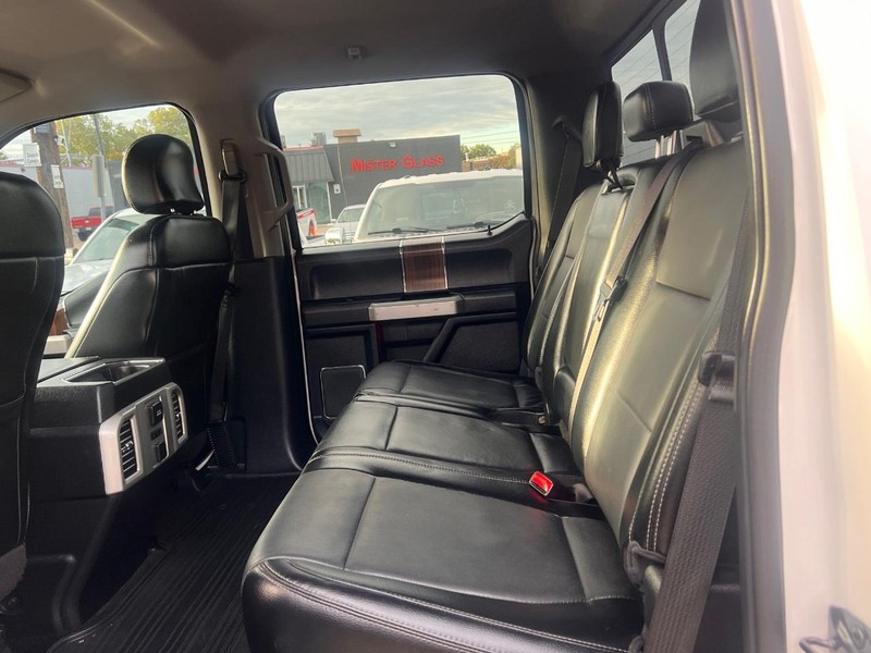 Ford F-150 Vehicle Full-screen Gallery Image 46