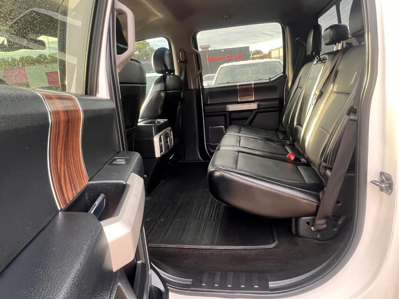 Ford F-150 Vehicle Full-screen Gallery Image 47