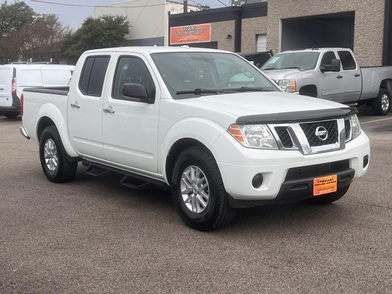 Nissan Frontier Vehicle Full-screen Gallery Image 5
