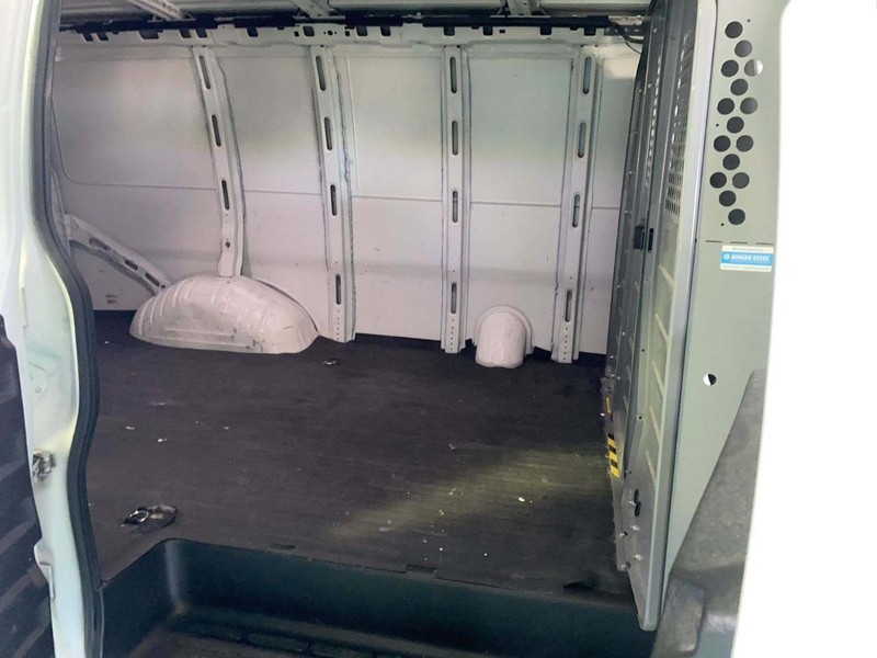 Chevrolet Express Cargo Van Vehicle Full-screen Gallery Image 8