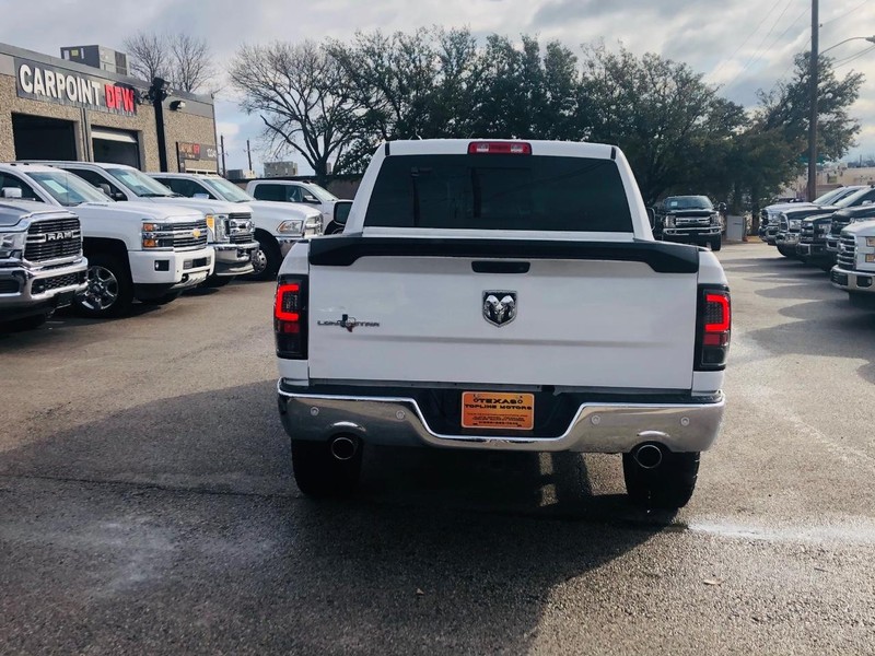 Ram 1500 Vehicle Full-screen Gallery Image 08