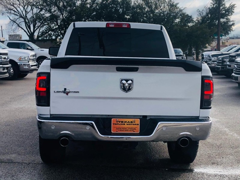 Ram 1500 Vehicle Full-screen Gallery Image 11