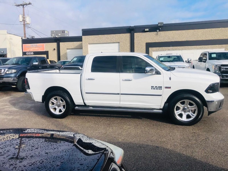 Ram 1500 Vehicle Full-screen Gallery Image 15