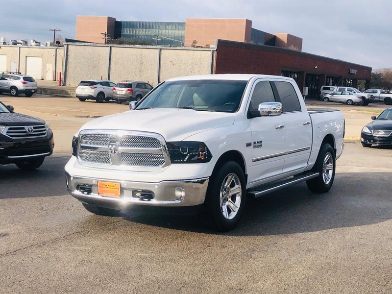 Ram 1500 Vehicle Full-screen Gallery Image 18