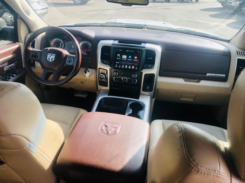 Ram 1500 Vehicle Full-screen Gallery Image 27