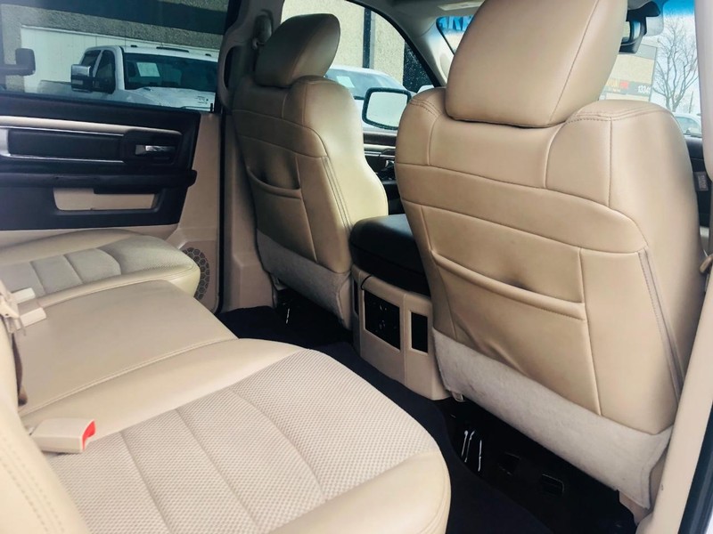 Ram 1500 Vehicle Full-screen Gallery Image 28