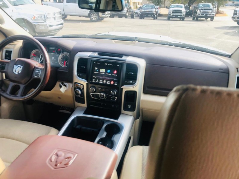 Ram 1500 Vehicle Full-screen Gallery Image 30