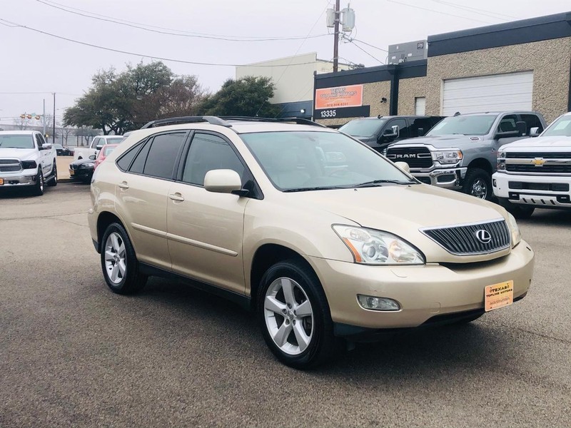 Lexus RX 330 Vehicle Full-screen Gallery Image 05