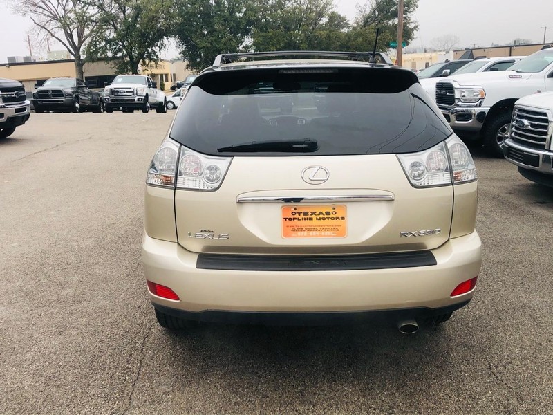 Lexus RX 330 Vehicle Full-screen Gallery Image 09