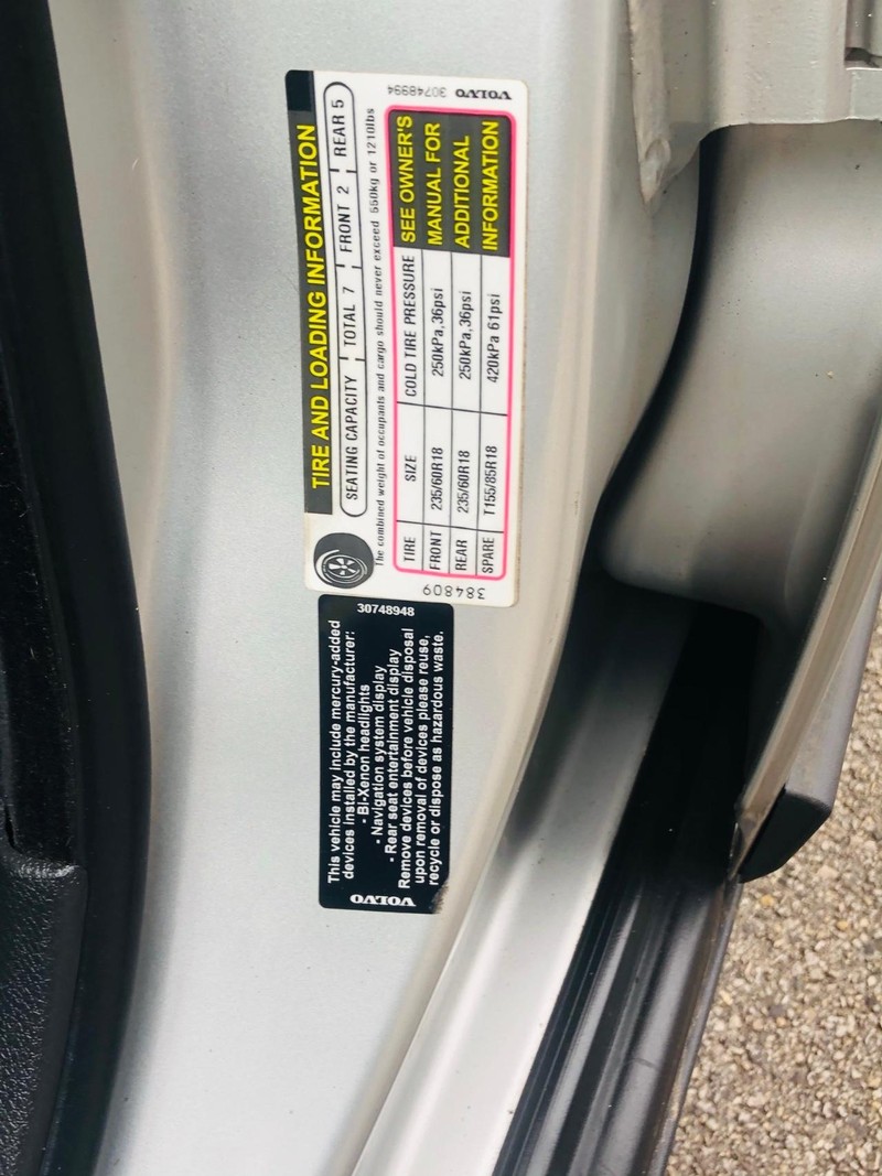 Volvo XC90 Vehicle Full-screen Gallery Image 19