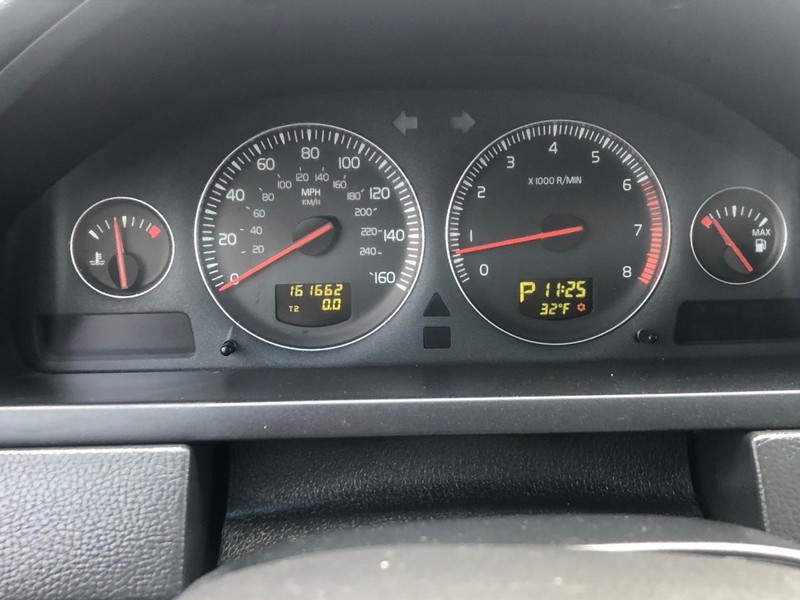 Volvo XC90 Vehicle Full-screen Gallery Image 21