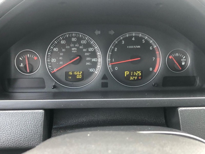 Volvo XC90 Vehicle Full-screen Gallery Image 24