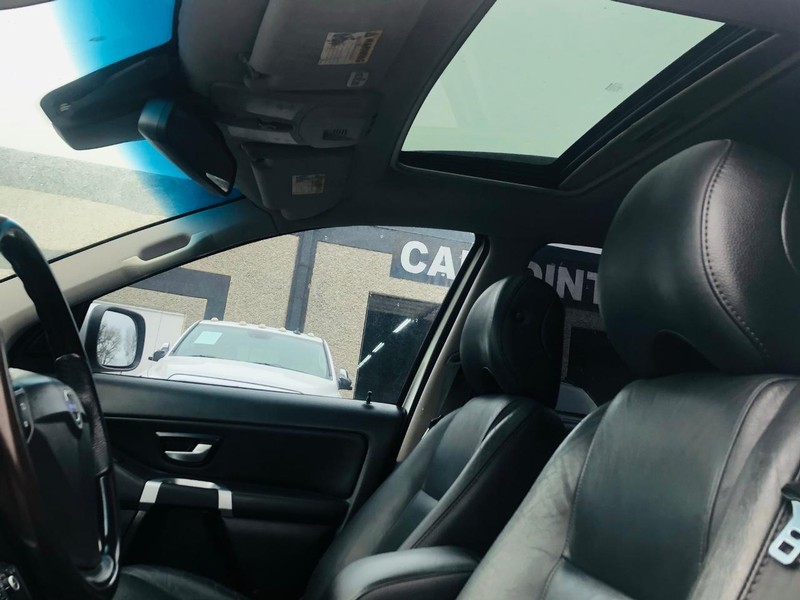 Volvo XC90 Vehicle Full-screen Gallery Image 25