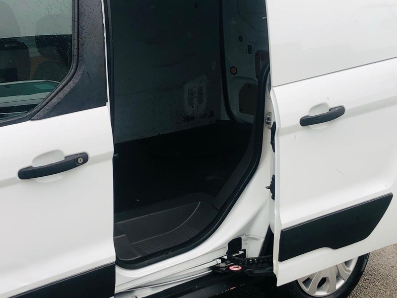 Ford Transit Connect Van Vehicle Full-screen Gallery Image 14