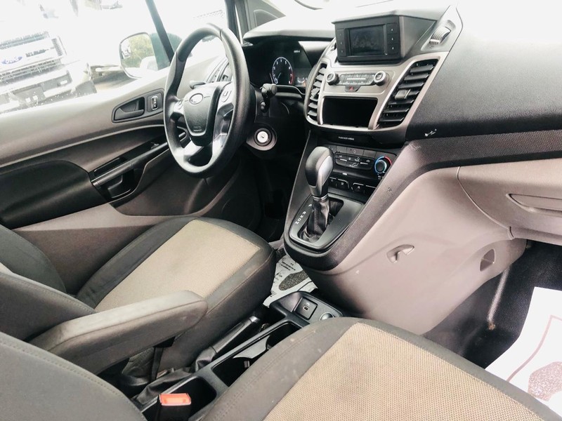 Ford Transit Connect Van Vehicle Full-screen Gallery Image 21