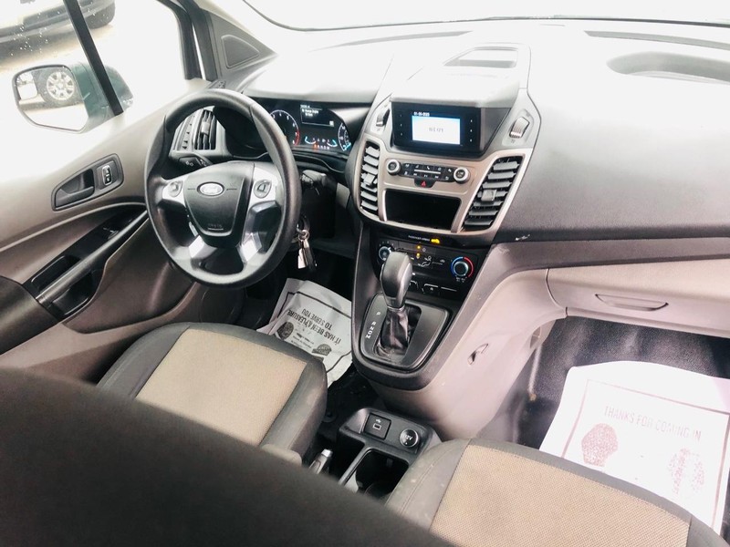 Ford Transit Connect Van Vehicle Full-screen Gallery Image 25