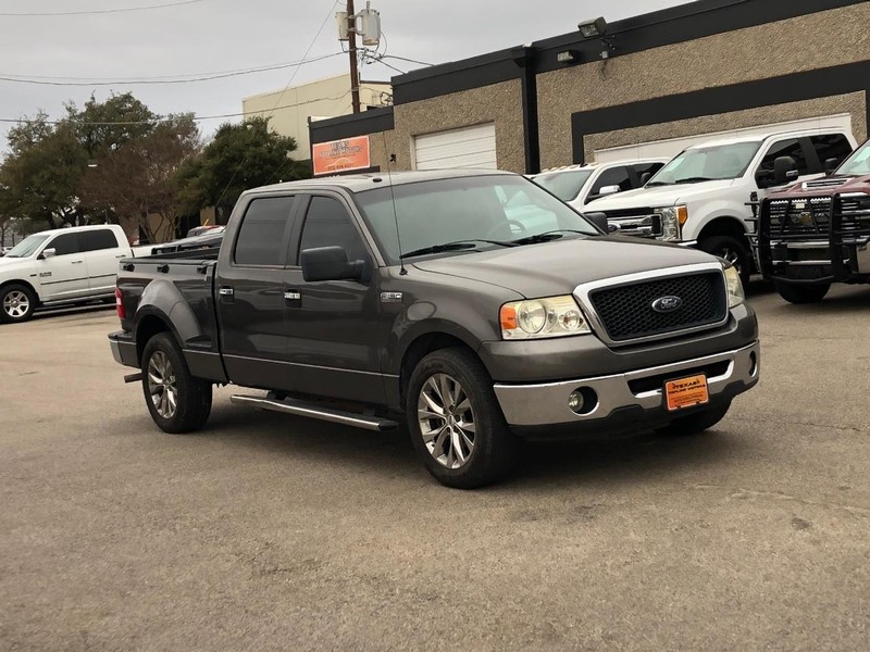 Ford F-150 Vehicle Full-screen Gallery Image 05