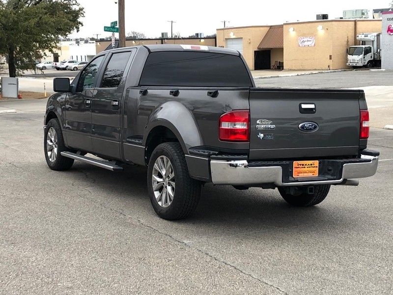 Ford F-150 Vehicle Full-screen Gallery Image 13