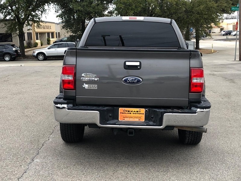 Ford F-150 Vehicle Full-screen Gallery Image 14