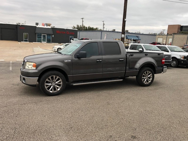 Ford F-150 Vehicle Full-screen Gallery Image 15