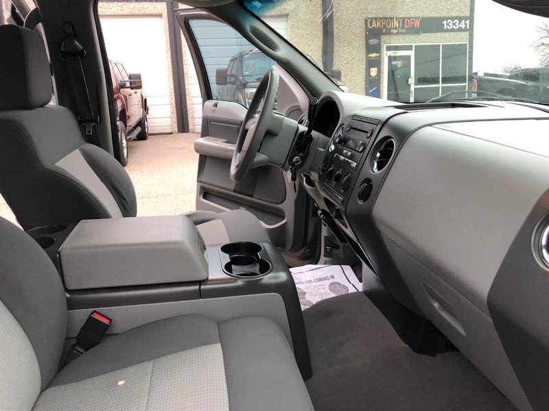 Ford F-150 Vehicle Full-screen Gallery Image 23