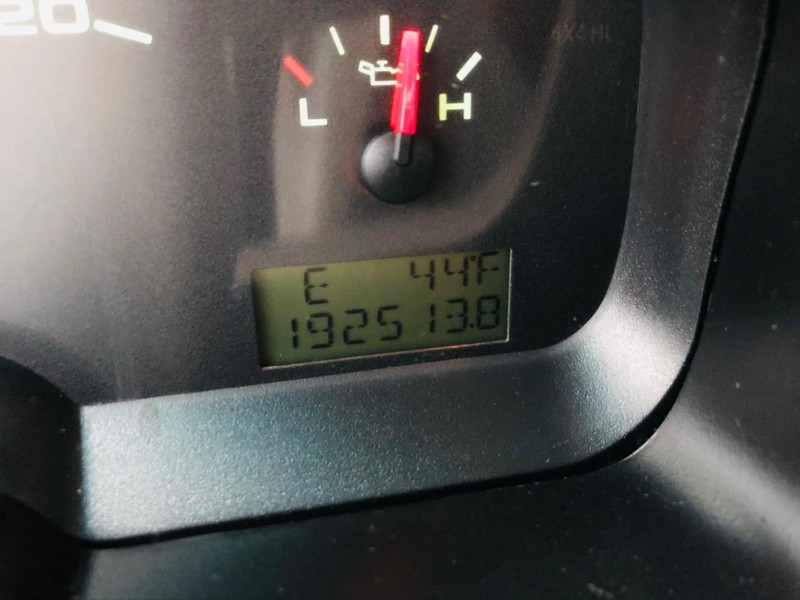 Ford F-150 Vehicle Full-screen Gallery Image 39