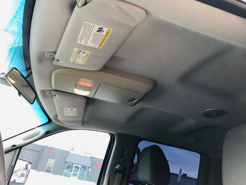 Ford F-150 Vehicle Full-screen Gallery Image 42