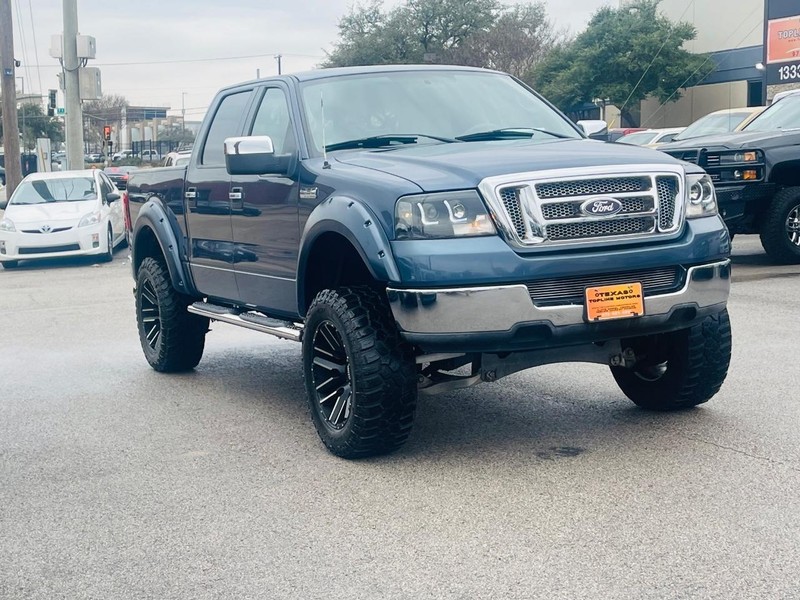 Ford F-150 Vehicle Full-screen Gallery Image 13