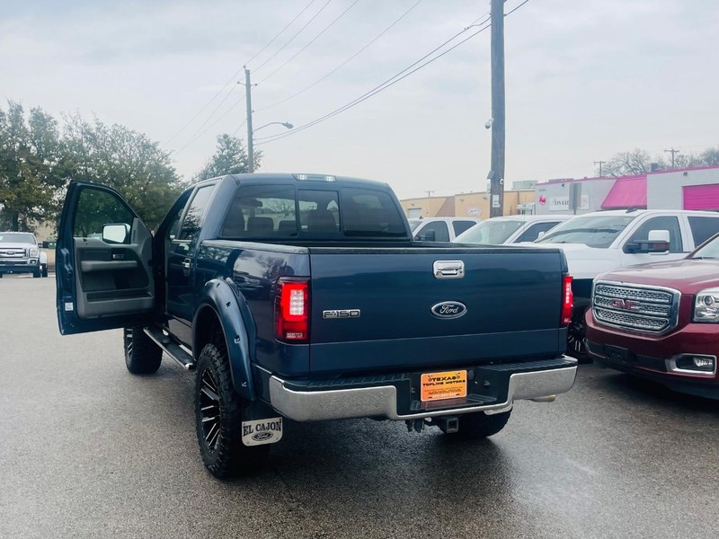 Ford F-150 Vehicle Full-screen Gallery Image 27