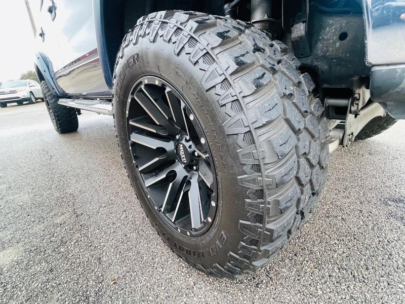 Ford F-150 Vehicle Full-screen Gallery Image 35