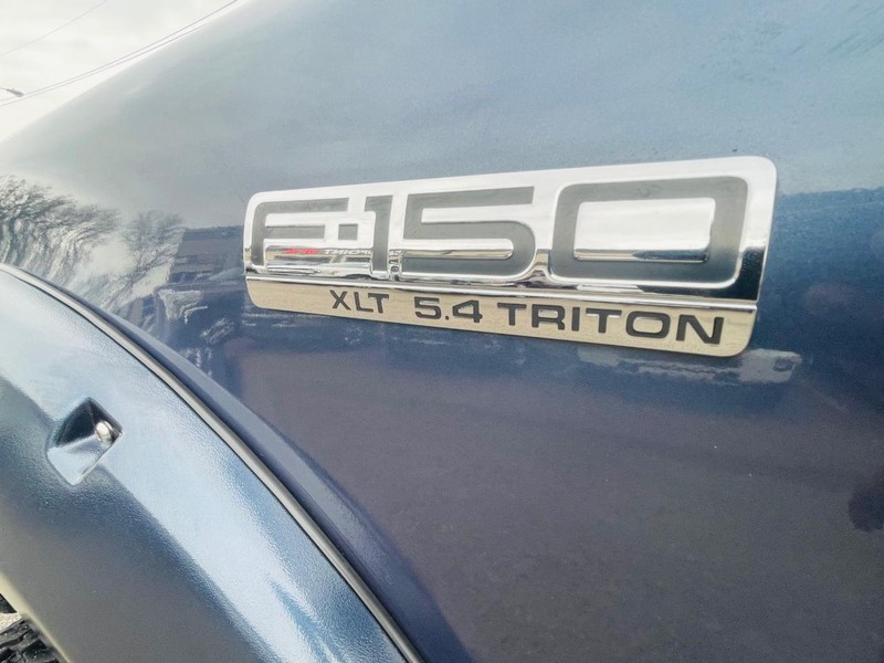 Ford F-150 Vehicle Full-screen Gallery Image 39