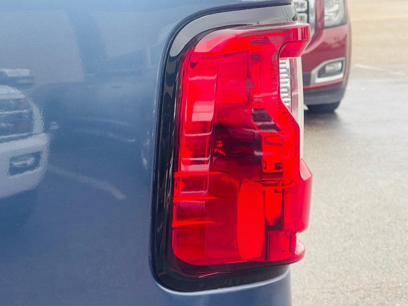 Ford F-150 Vehicle Full-screen Gallery Image 47